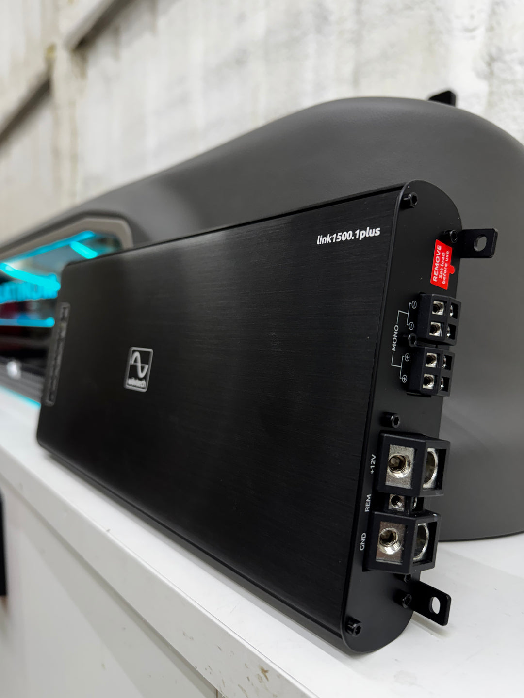 Signature >>> Wāvtech Dual‑12 inch Plug & Play System